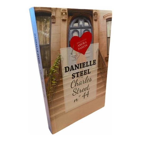 Charles Street N° 44 / Danielle Steel
