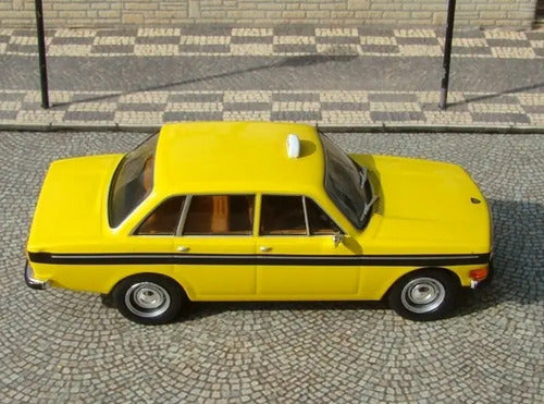 Taxis Del Mundo Escala 1/43 Volvo 144 Estocolmo 1970