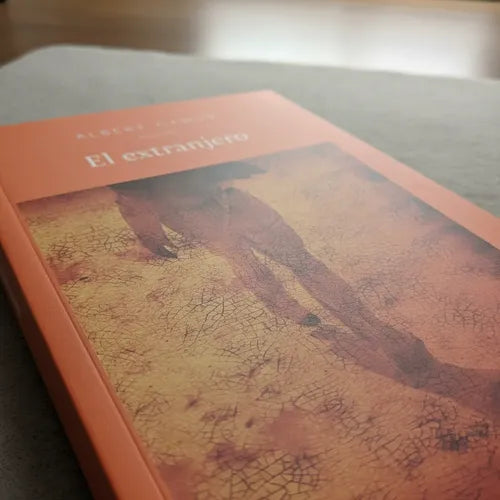 El Extranjero / Albert Camus