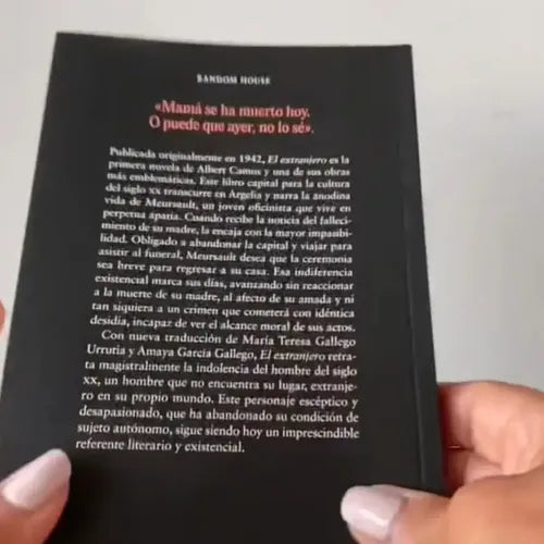 El Extranjero / Albert Camus