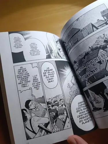 El Anticristo (el Manga) / Friedrich Nietzsche
