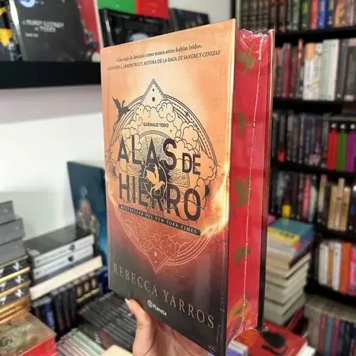Alas De Hierro (tapa Dura) / Rebecca Yarros