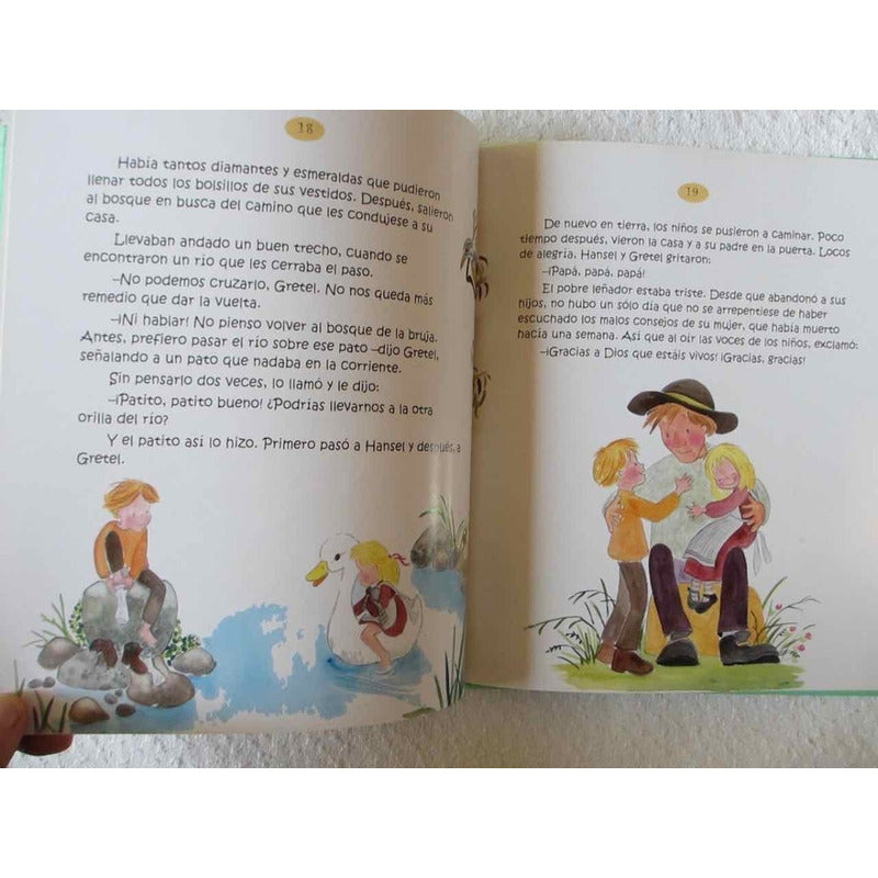 Cuentos De Brujas (tres Eran Tres) / Susaeta