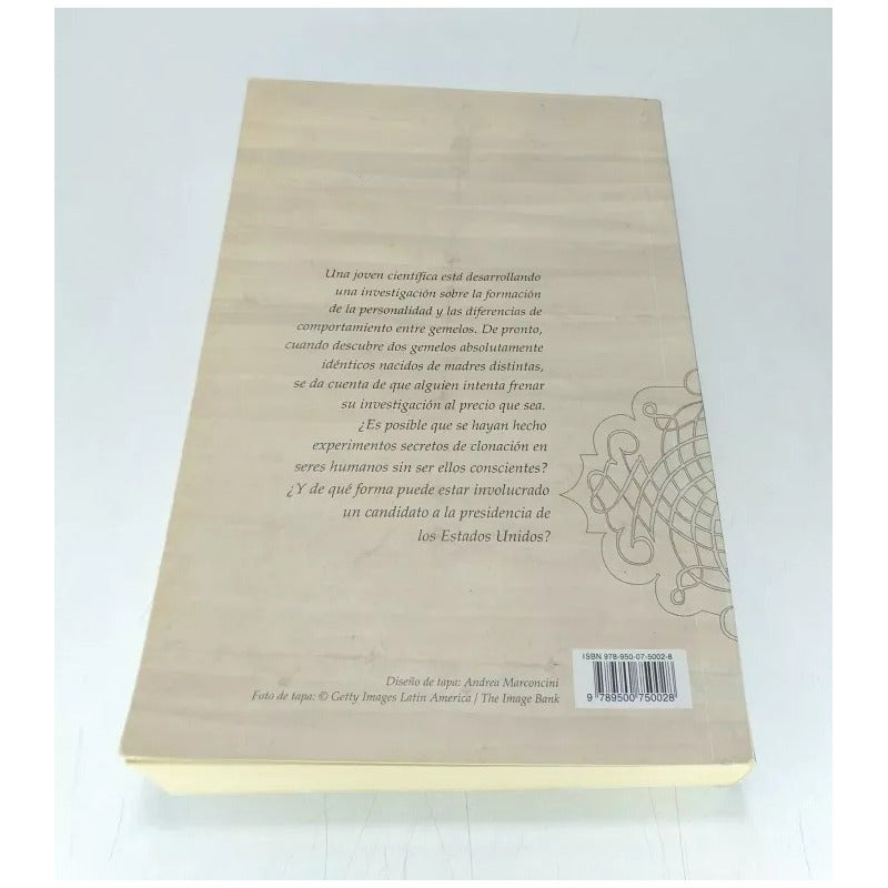 El Tercer Gemelo / Ken Follett