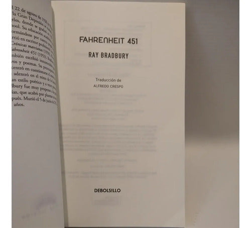 Farenheit 451 / Bradbury Ray