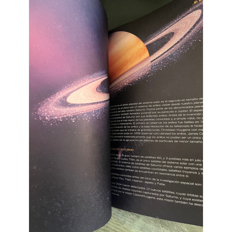 El Universo Y Los Planetas / Albor