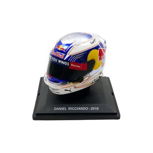 Casco Formula 1 Daniel Ricciardo Mercedes 2016 Escala 1:5