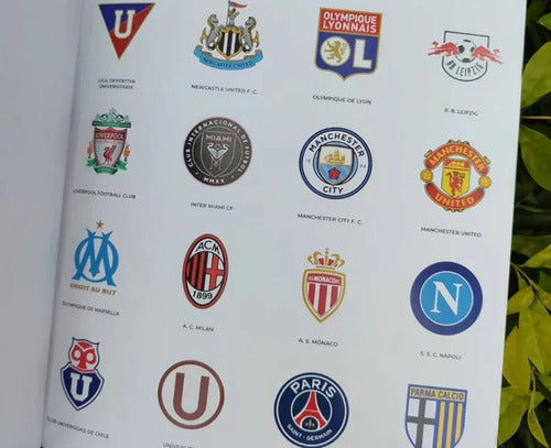 Equipos De Fútbol Mundial (con Stickers) / Lexus