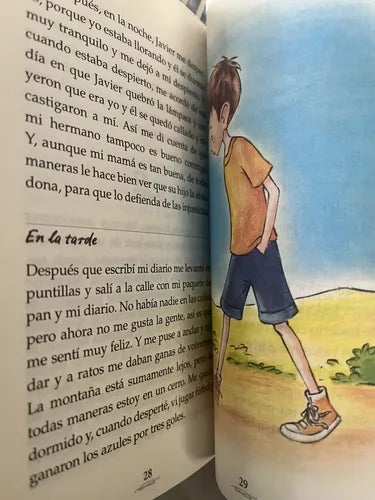 Papelucho / Marcela Paz