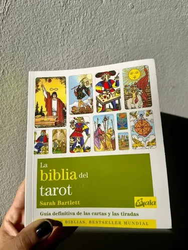 La Biblia Del Tarot / Sarah Bartlett