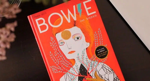 Bowie Una Biografia (tapa Dura) / Hesse Y Ruiz