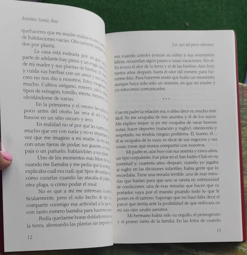 Los Ojos Del Perro Siberiano / Antonio Santa Ana