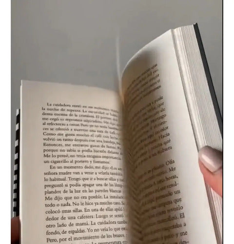 El Extranjero / Albert Camus